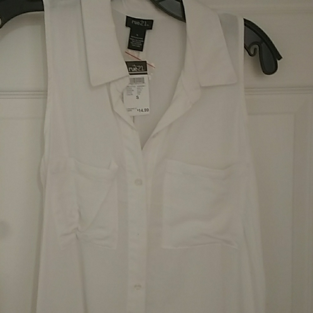 High low collared tank - Picture 3 of 5